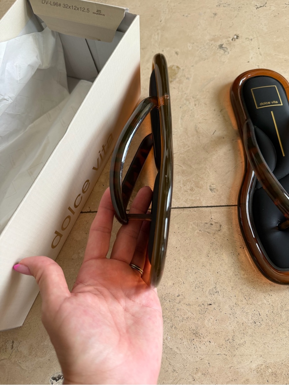 Dolce Vita Jozey Tortoise Jelly Sandals Size 8 NWT - Picture 7 of 8